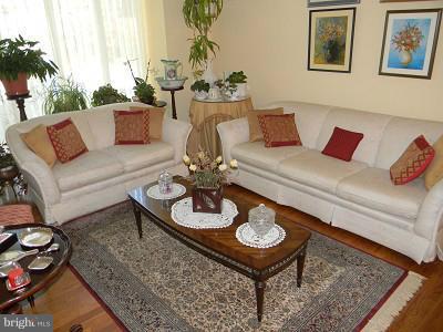 8048 Inverness Ridge Road Potomac, MD 20854 - Photo 1 of 22 Living Room