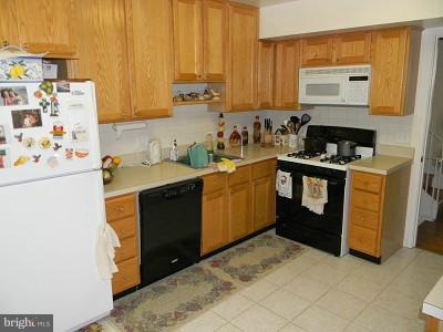 8048 Inverness Ridge Road Potomac, MD 20854 - Photo 17 of 22 Kitchen
