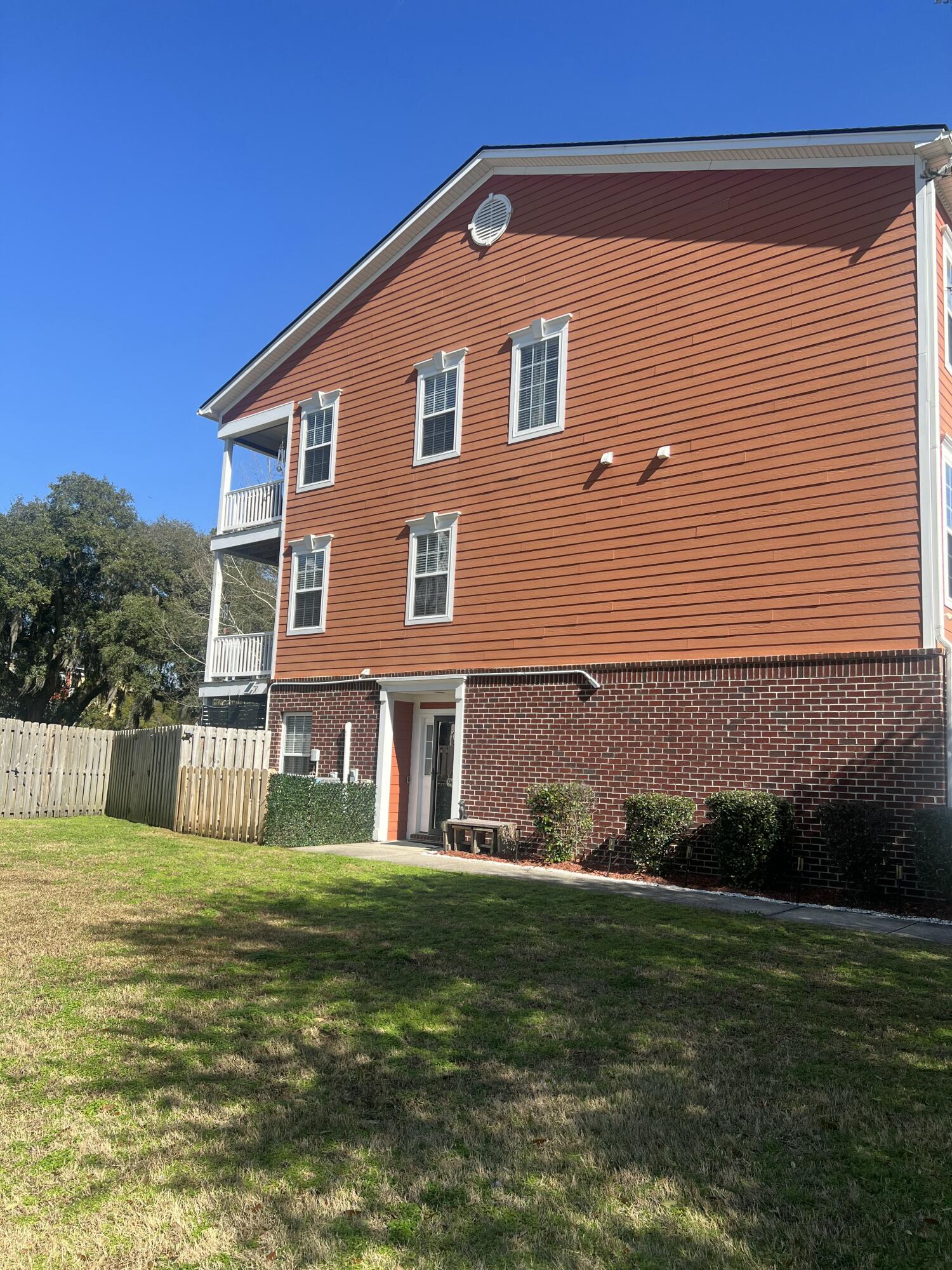 9006 Parlor Drive Ladson, SC 29456 - Photo 3 of 45 9C61F436-6110-4DD2-8E6C-BD2D69D7F212