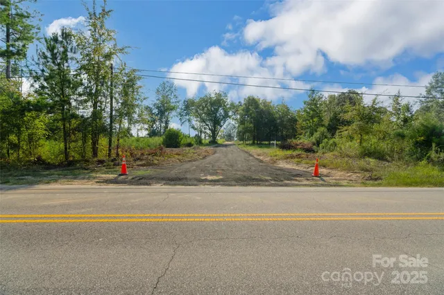 $299,000 | 1017 South Oakshire Lane, Unit 5, Waxhaw, NC 28173