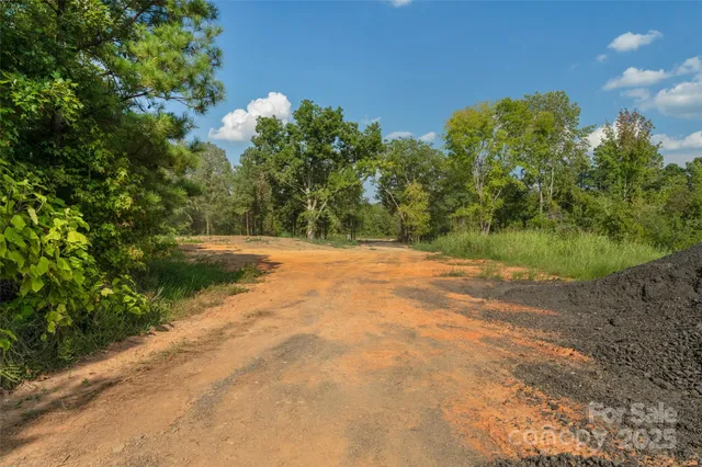 $299,000 | 1017 South Oakshire Lane, Unit 5, Waxhaw, NC 28173