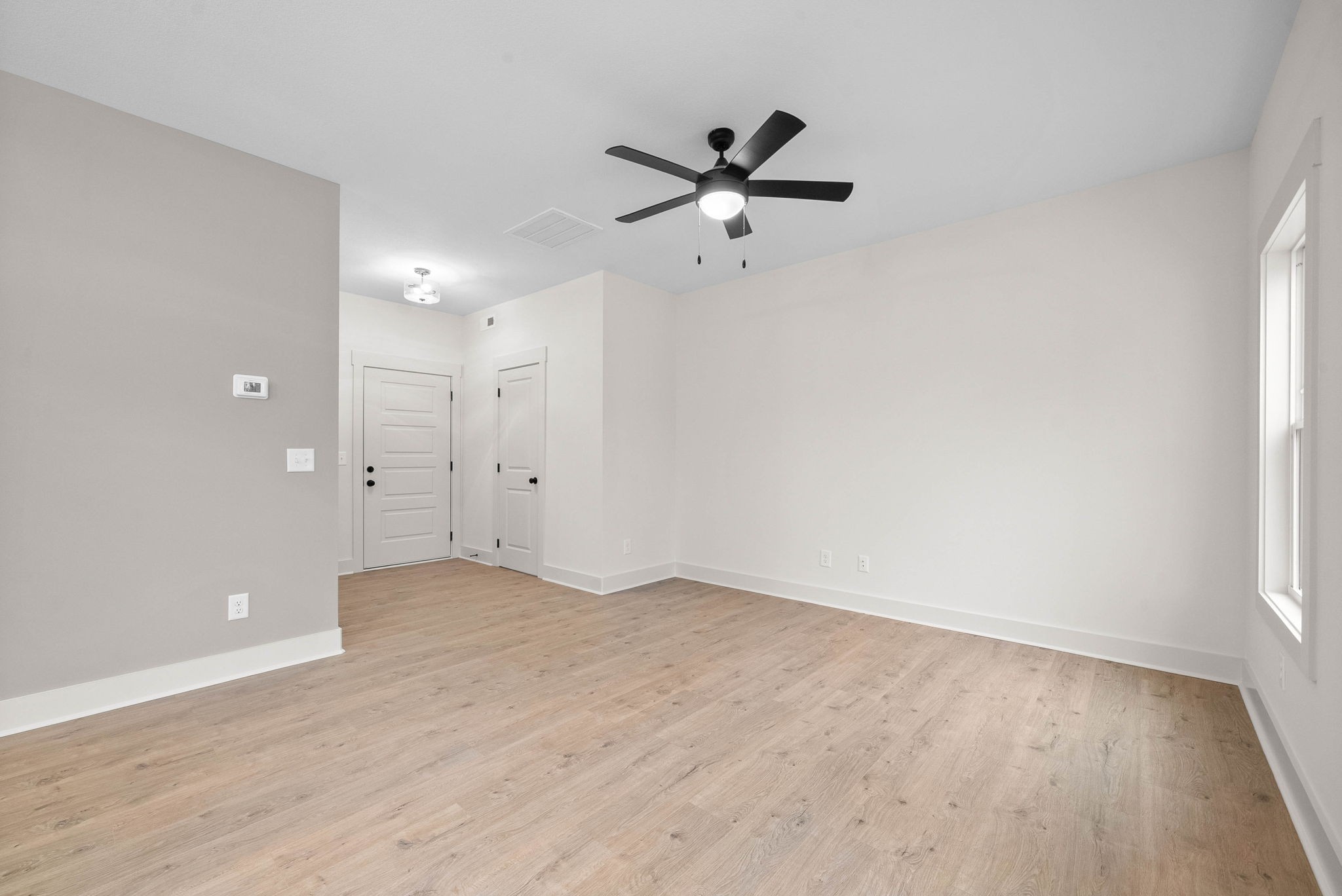 193 Dewberry Road Clarksville, TN 37042 - Photo 7 of 30 wooden floor in an empty room
