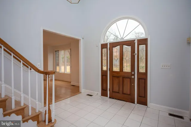 $6,500 | 9700 Grenadier Court, Bethesda, MD 20817