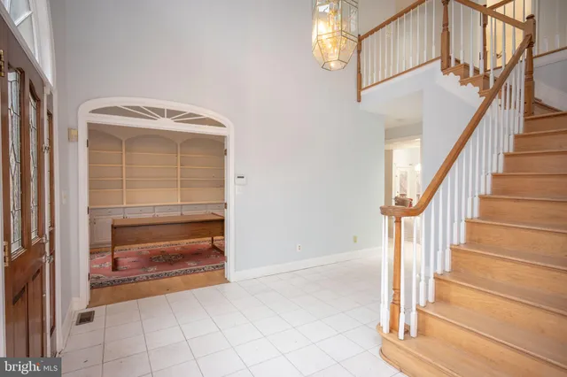 $6,500 | 9700 Grenadier Court, Bethesda, MD 20817