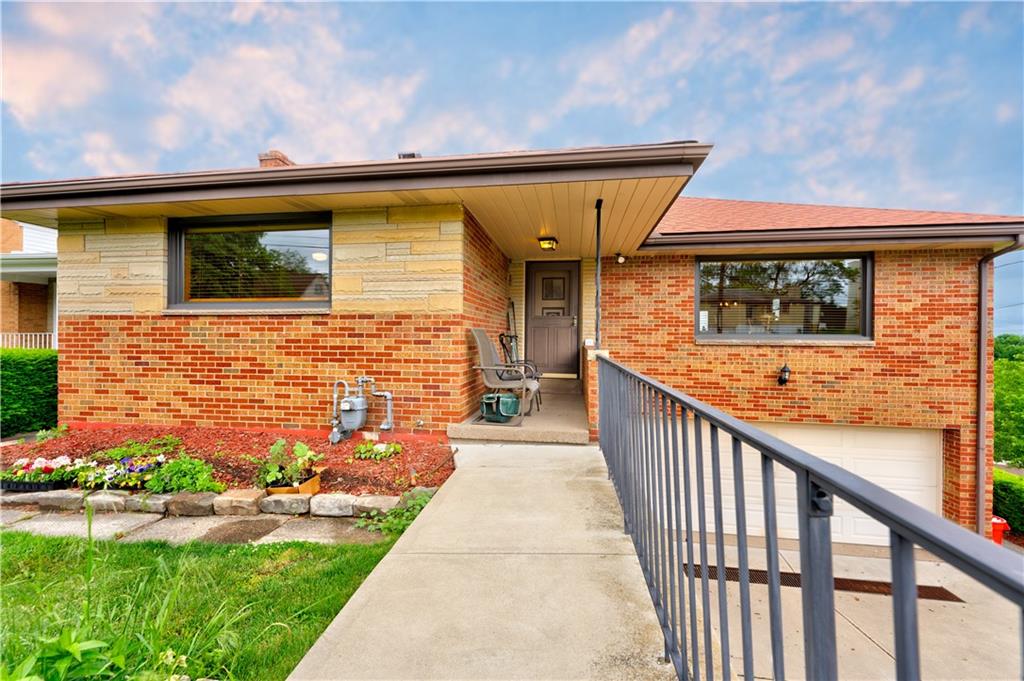 216 Crestview Road Pittsburgh, PA 15235 - Photo 1 of 14 Gallery Image 1