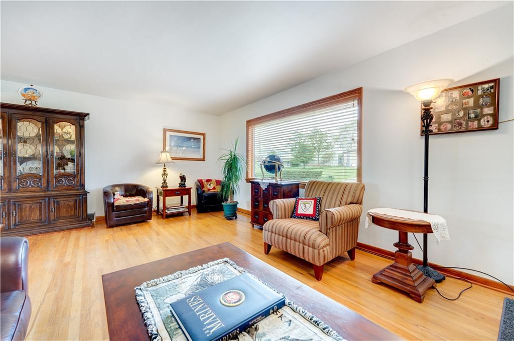 216 Crestview Road Pittsburgh, PA 15235 - Photo 11 of 14 Gallery Image 11