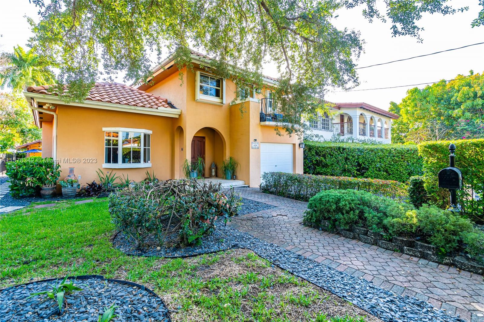 428 Southwest 19th Road Miami, FL 33129 - Photo 36 of 38 a front view of a house with garden