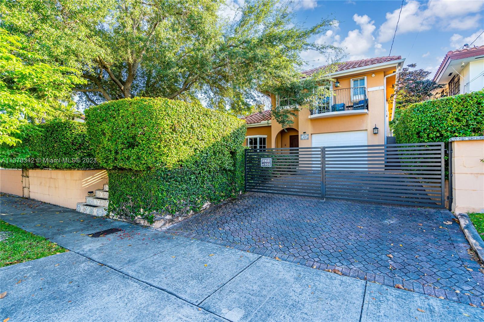 428 Southwest 19th Road Miami, FL 33129 - Photo 4 of 38 a view of a house with a yard