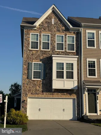 $3,200 | 45029 Graduate Terrace, Ashburn, VA 20147