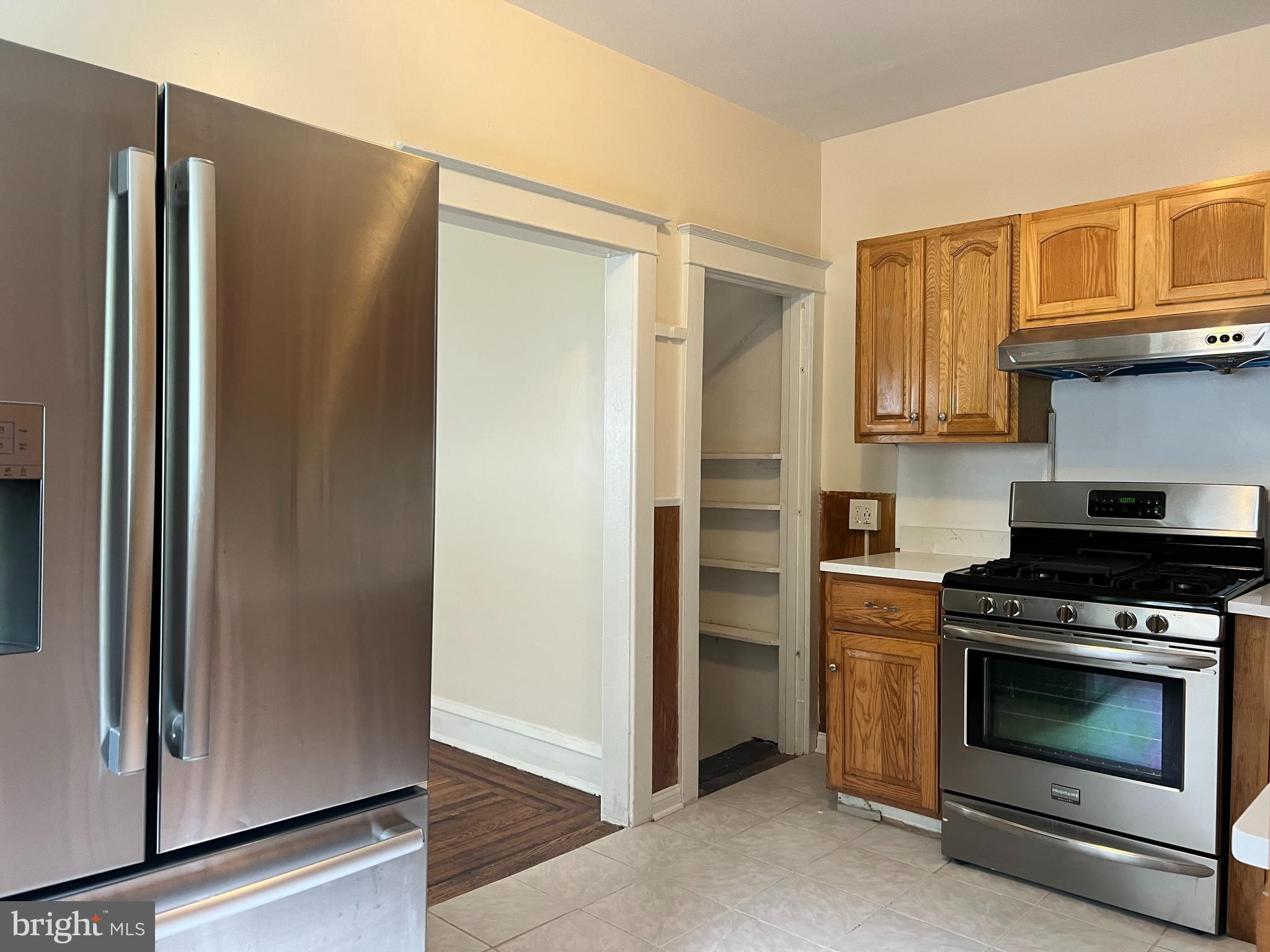 303 Vernon Road Philadelphia, PA 19119 - Photo 10 of 23 Bosch refrigerator
