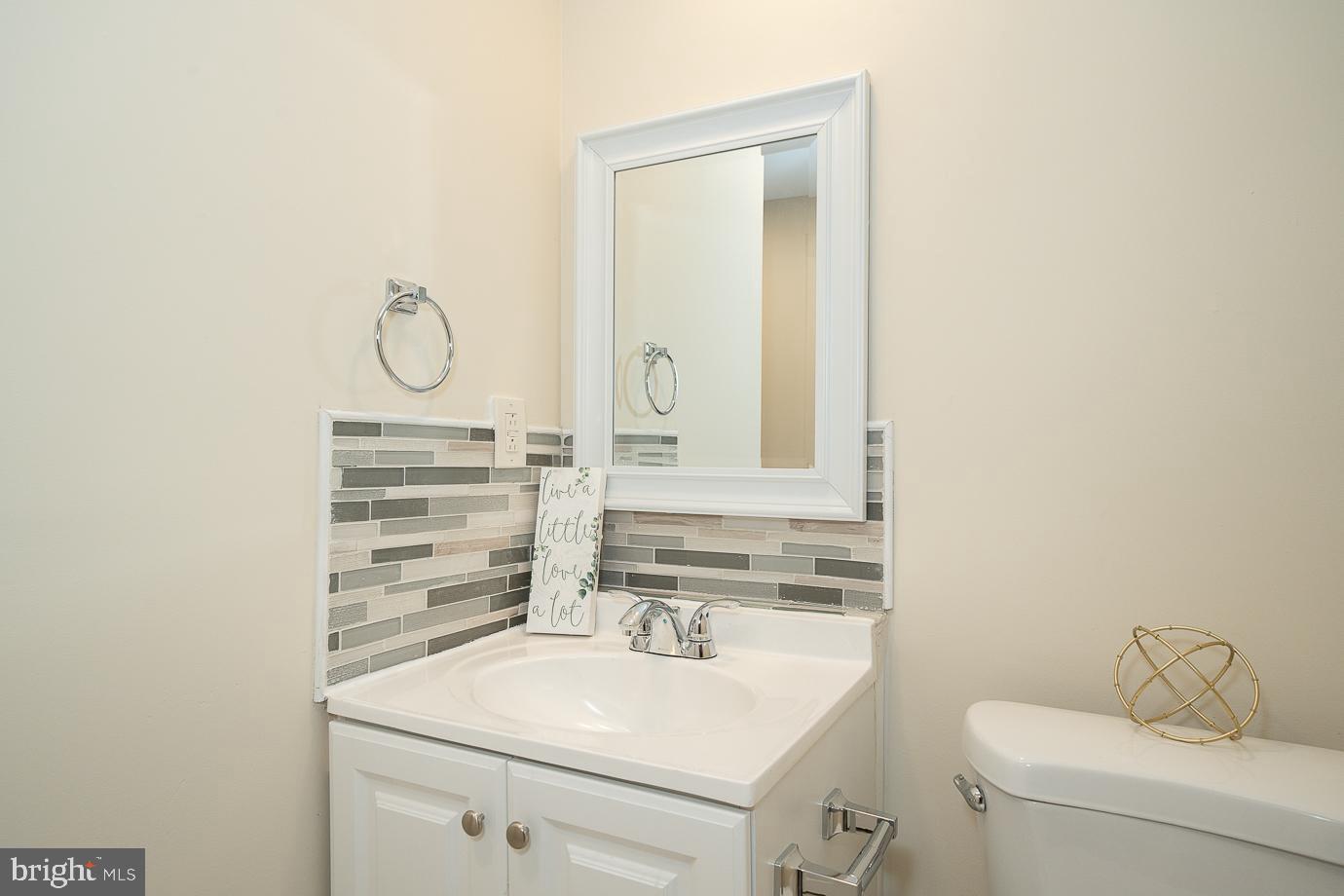 248 Huntley Road Upper Darby, PA 19082 - Photo 33 of 44