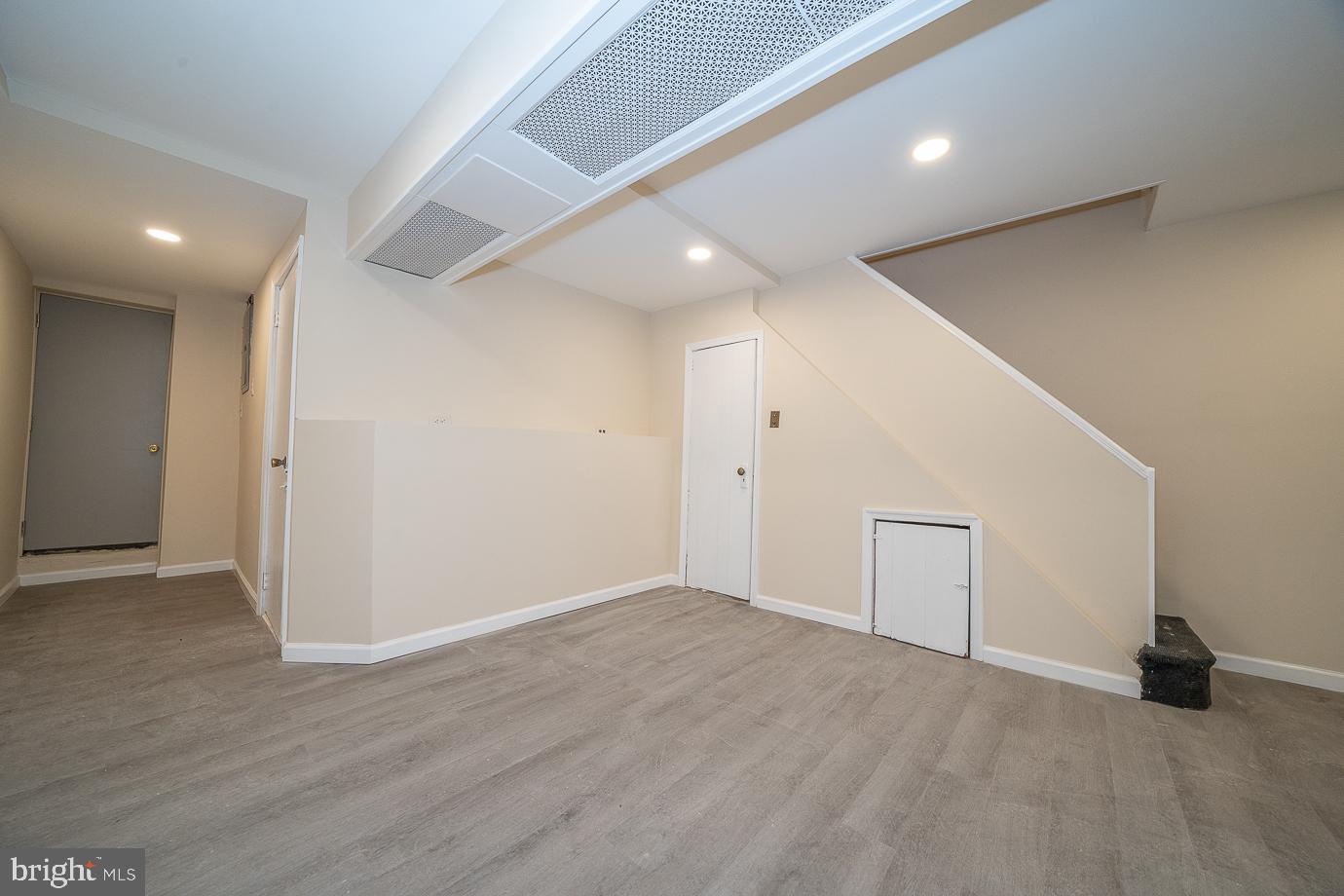248 Huntley Road Upper Darby, PA 19082 - Photo 39 of 44