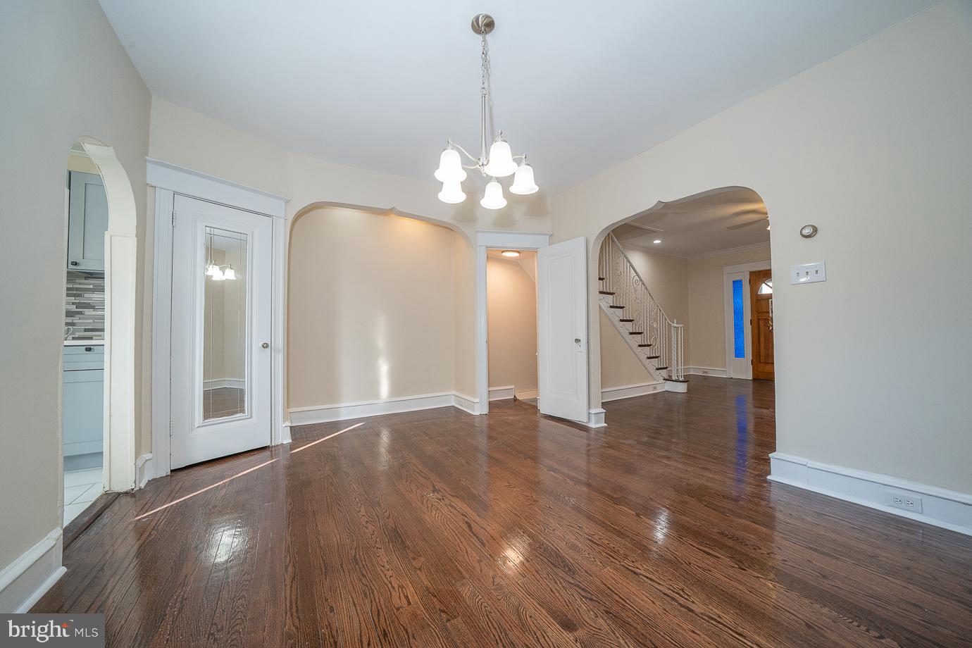 248 Huntley Road Upper Darby, PA 19082 - Photo 6 of 44
