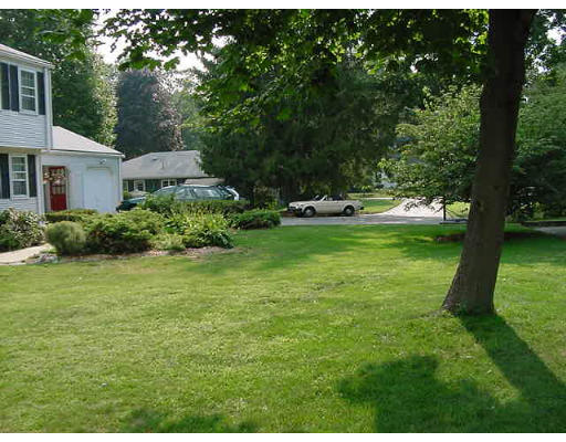 70 Russell Road Framingham, MA 01702 - Photo 3 of 7 Gallery Image 3