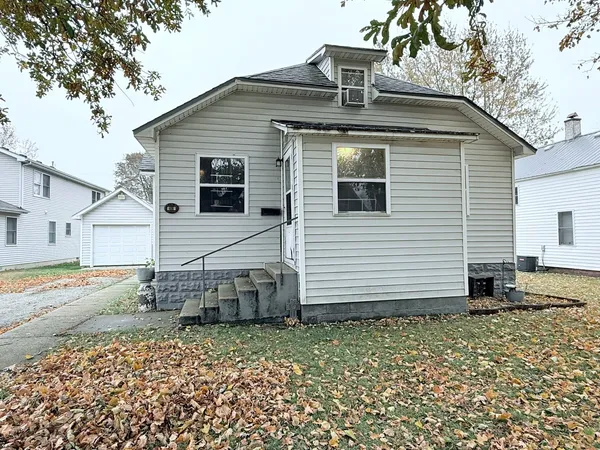 $115,000 | 406 South Church Street, Gibson City, IL 60936