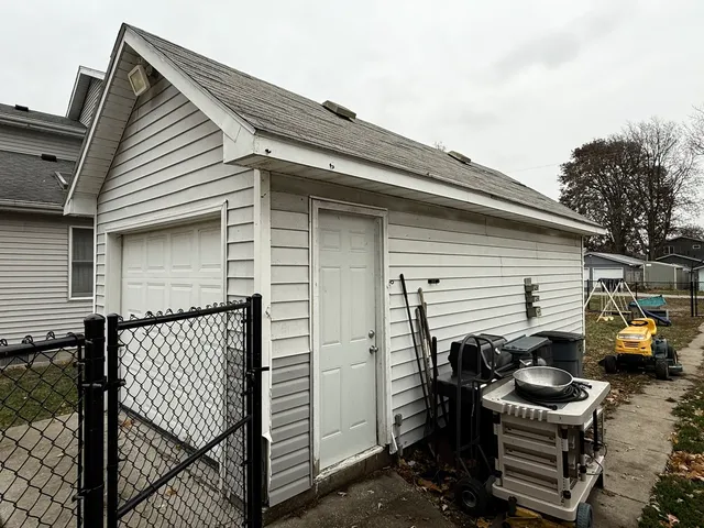 $144,900 | 406 South Church Street, Gibson City, IL 60936