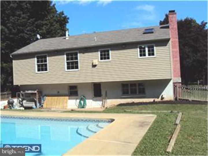 876 Mustang Road Warrington, PA 18976 - Photo 13 of 14 Gallery Image 13