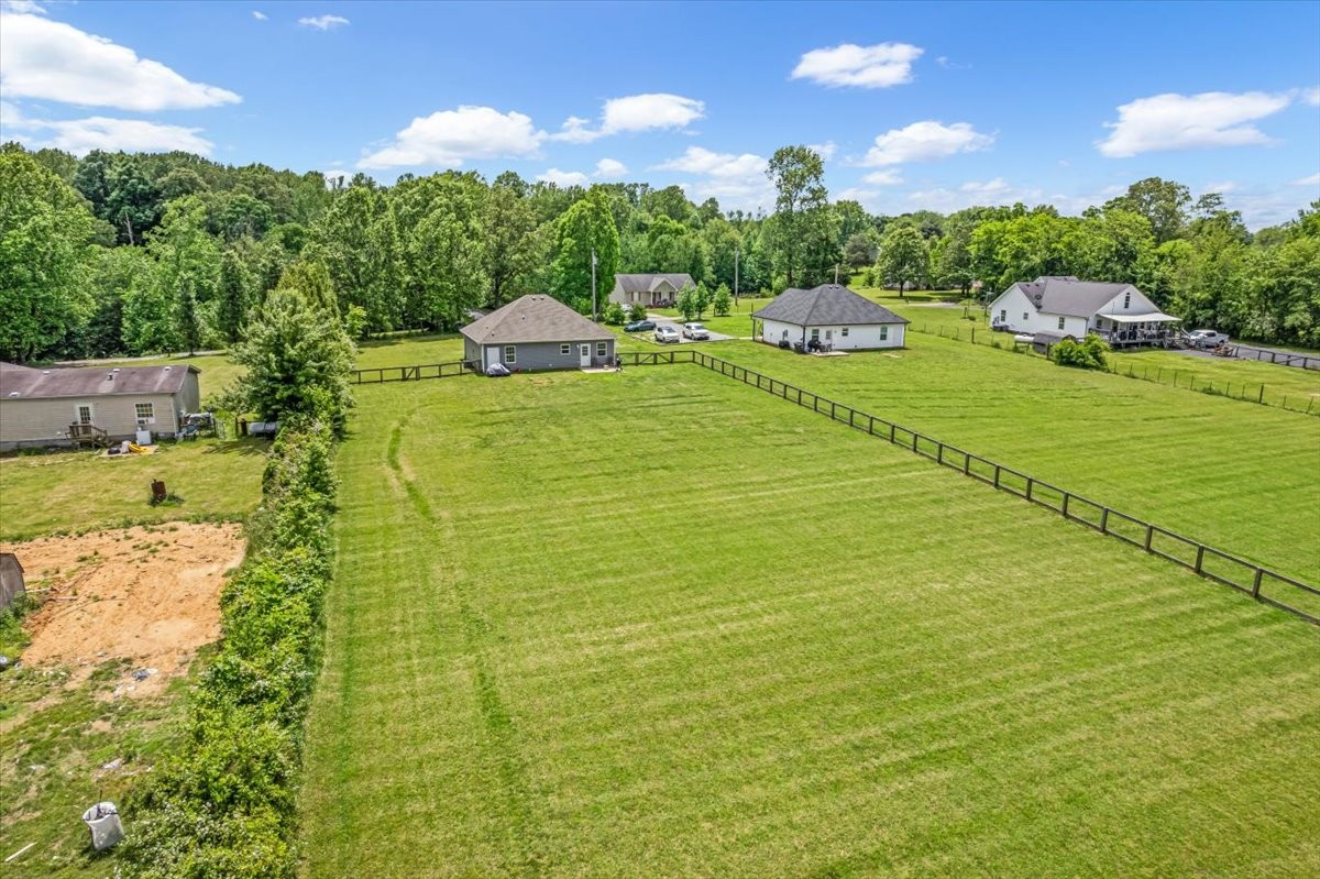 147 Ray Jent Road Bethpage, TN 37022 - Photo 43 of 47 a view of a pool patio backyard and outdoor seating