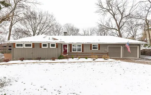 $399,950 | 9325 Madison Avenue, Kansas City, MO 64114