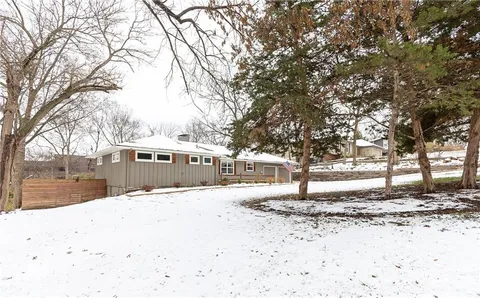 $399,950 | 9325 Madison Avenue, Kansas City, MO 64114