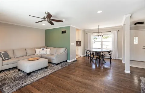 $399,950 | 9325 Madison Avenue, Kansas City, MO 64114