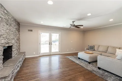 $399,950 | 9325 Madison Avenue, Kansas City, MO 64114