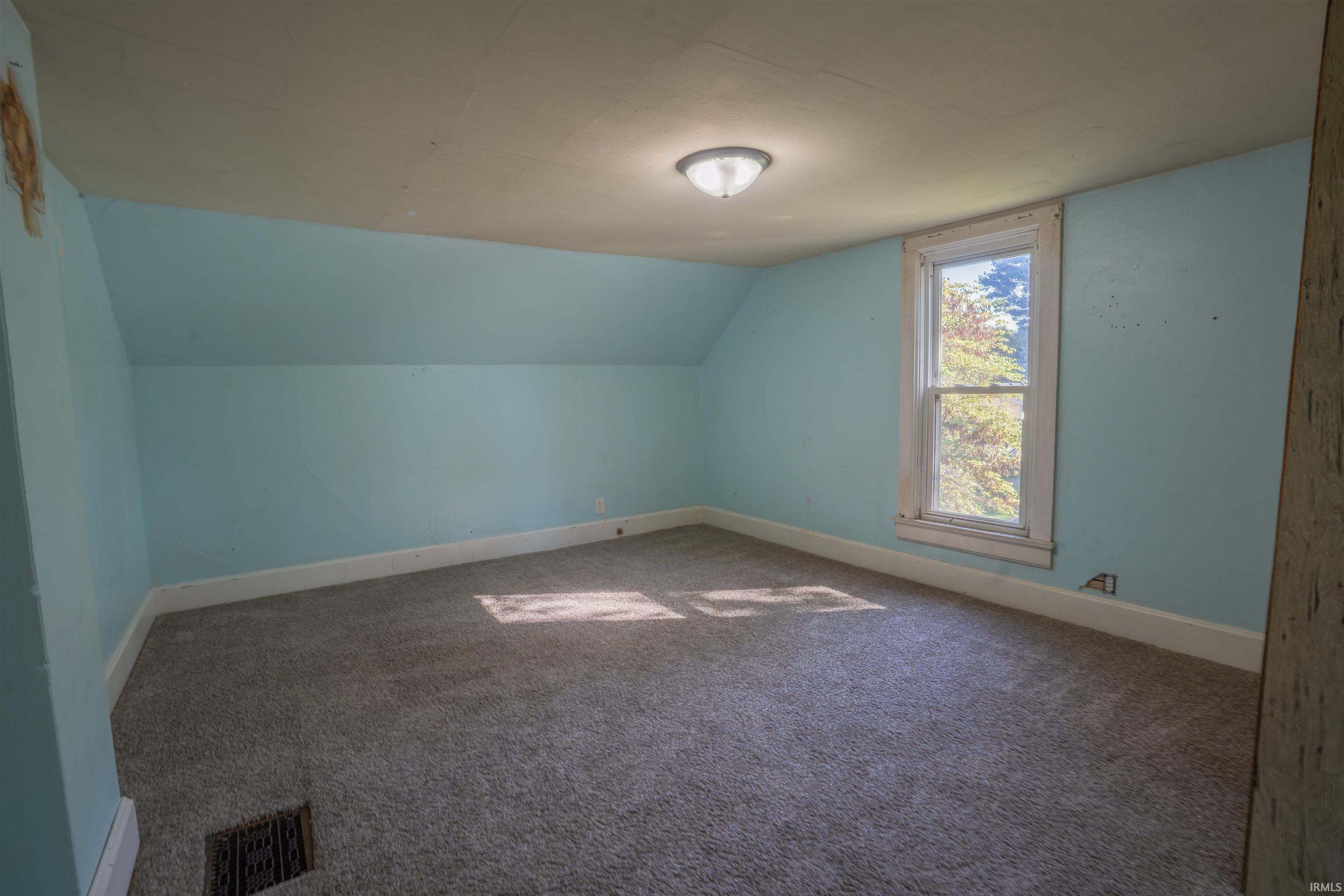 202 Genesse Street La Crosse, IN 46348 - Photo 9 of 21