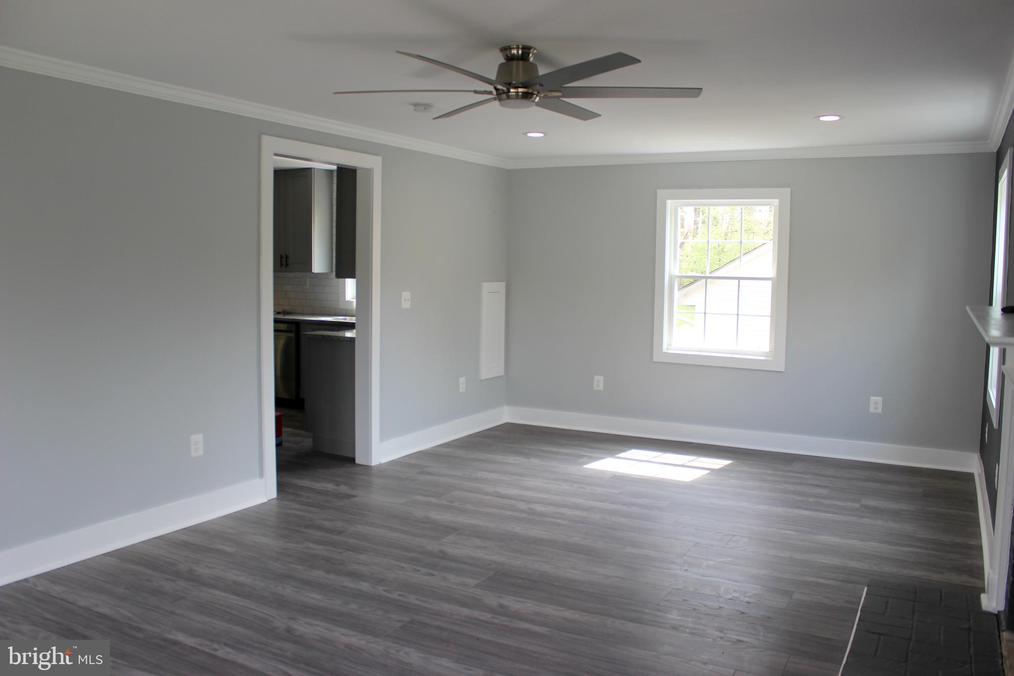 8701 Royal Ridge Lane Laurel, MD 20708 - Photo 4 of 28 Gallery Image 4