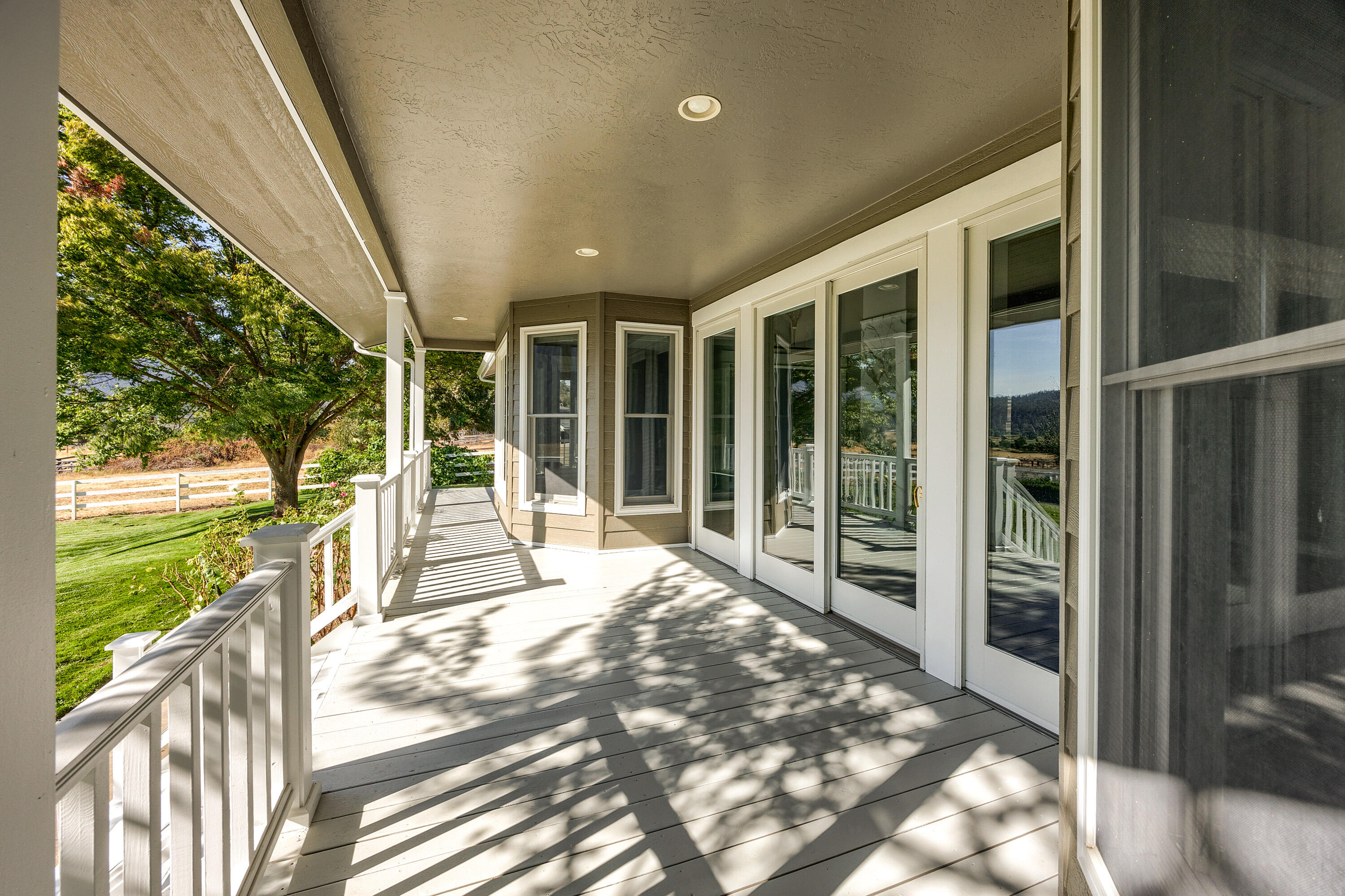 1550 Upper Applegate Road Jacksonville, OR 97530 - Photo 25 of 52 Apx1550 UA (28)