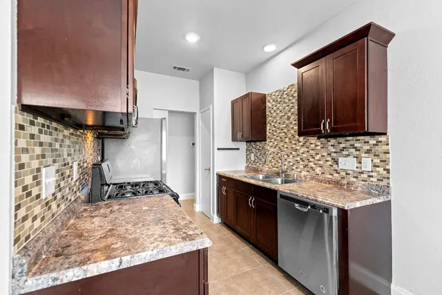 $1,775 | 1207 York Castle Drive, Pflugerville, TX 78660