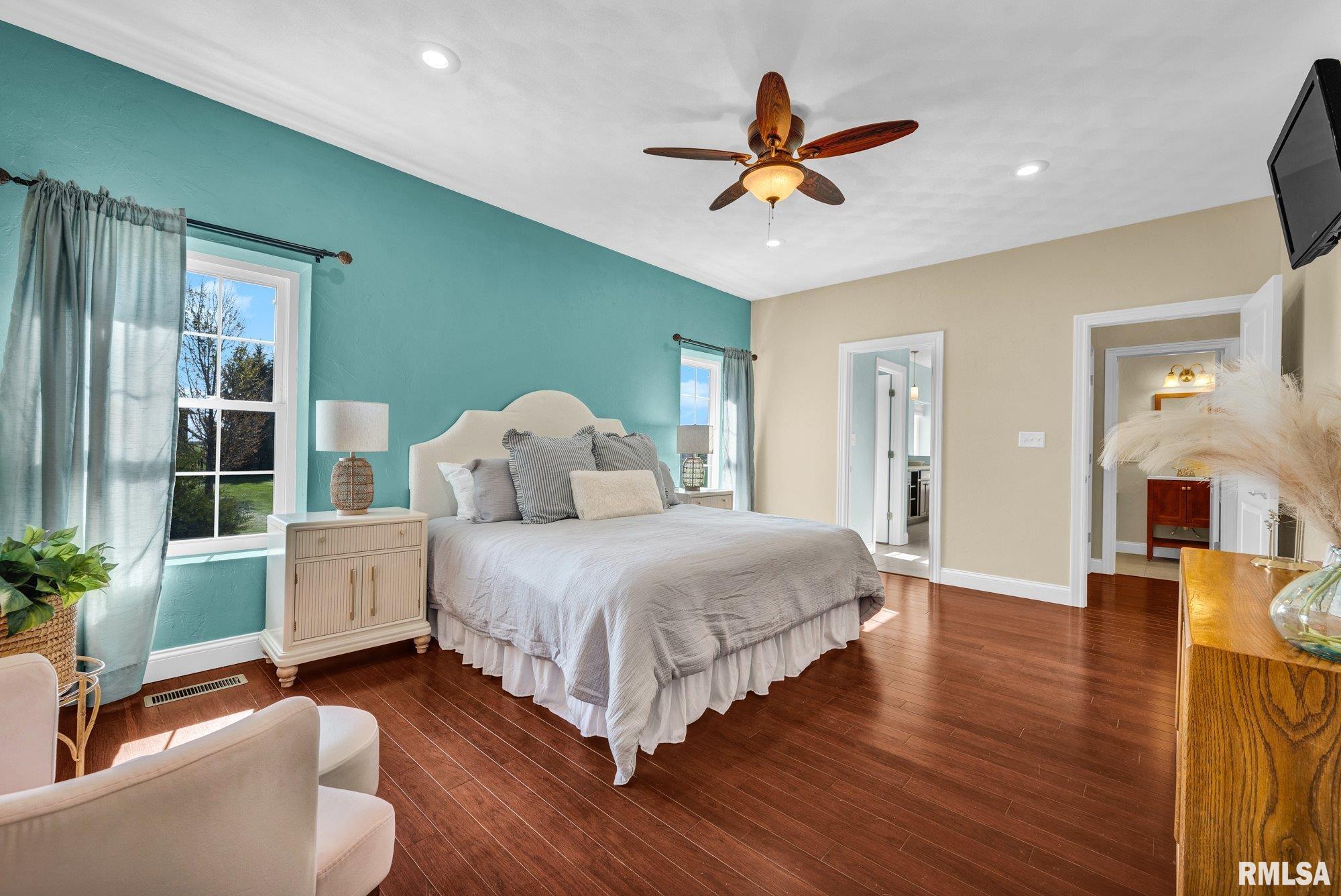 34460 North Peoria Line Road Farmington, IL 61531 - Photo 17 of 64