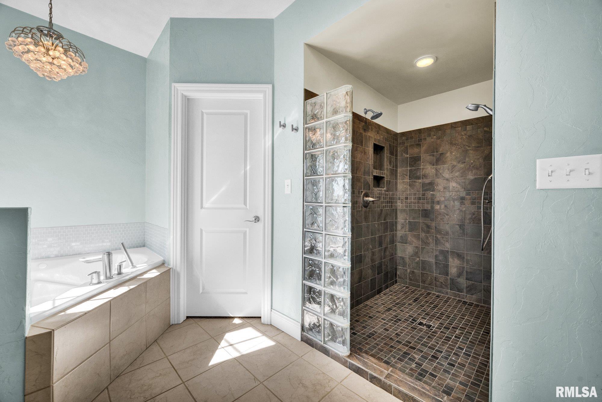 34460 North Peoria Line Road Farmington, IL 61531 - Photo 20 of 64