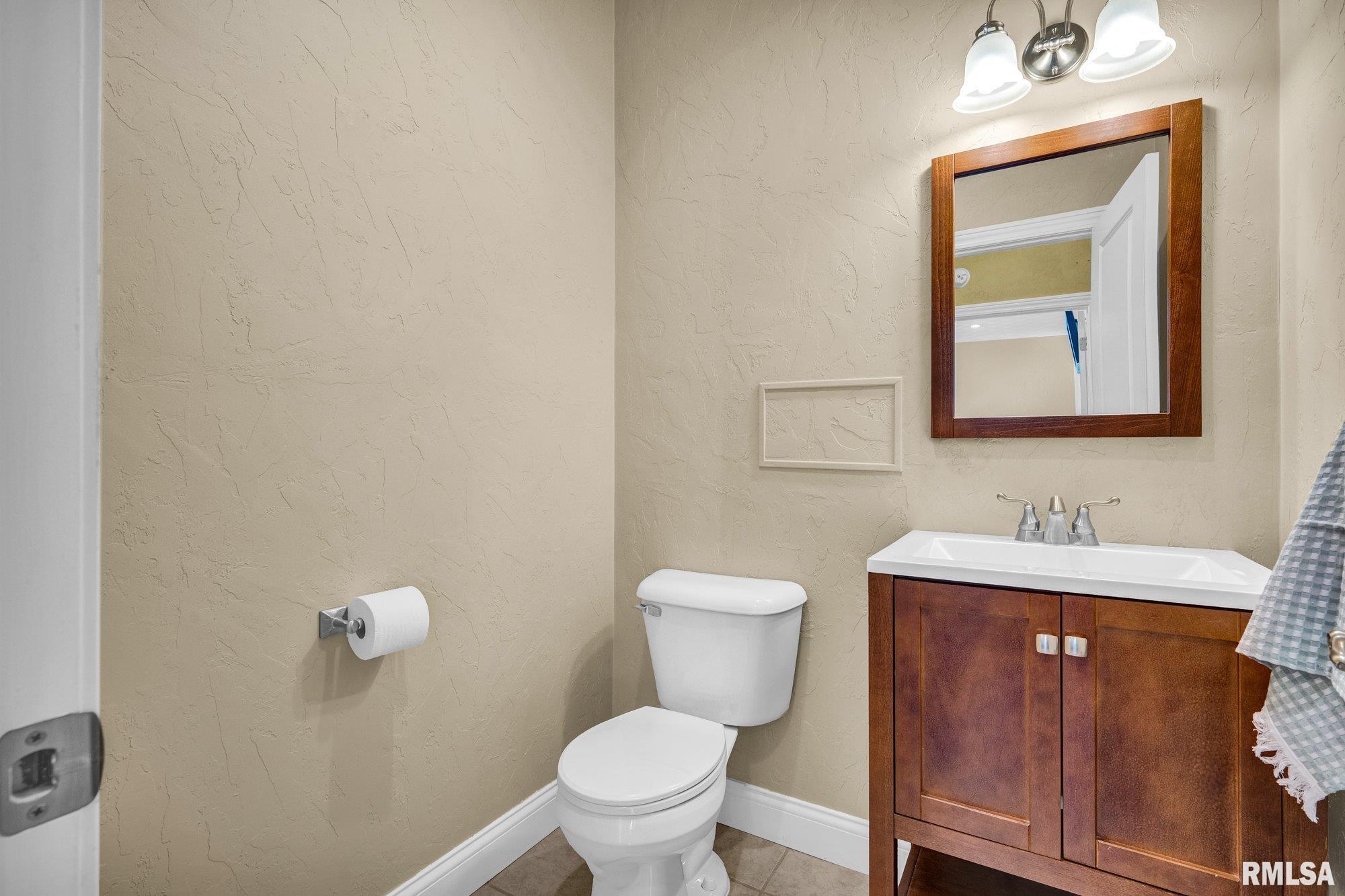 34460 North Peoria Line Road Farmington, IL 61531 - Photo 23 of 64