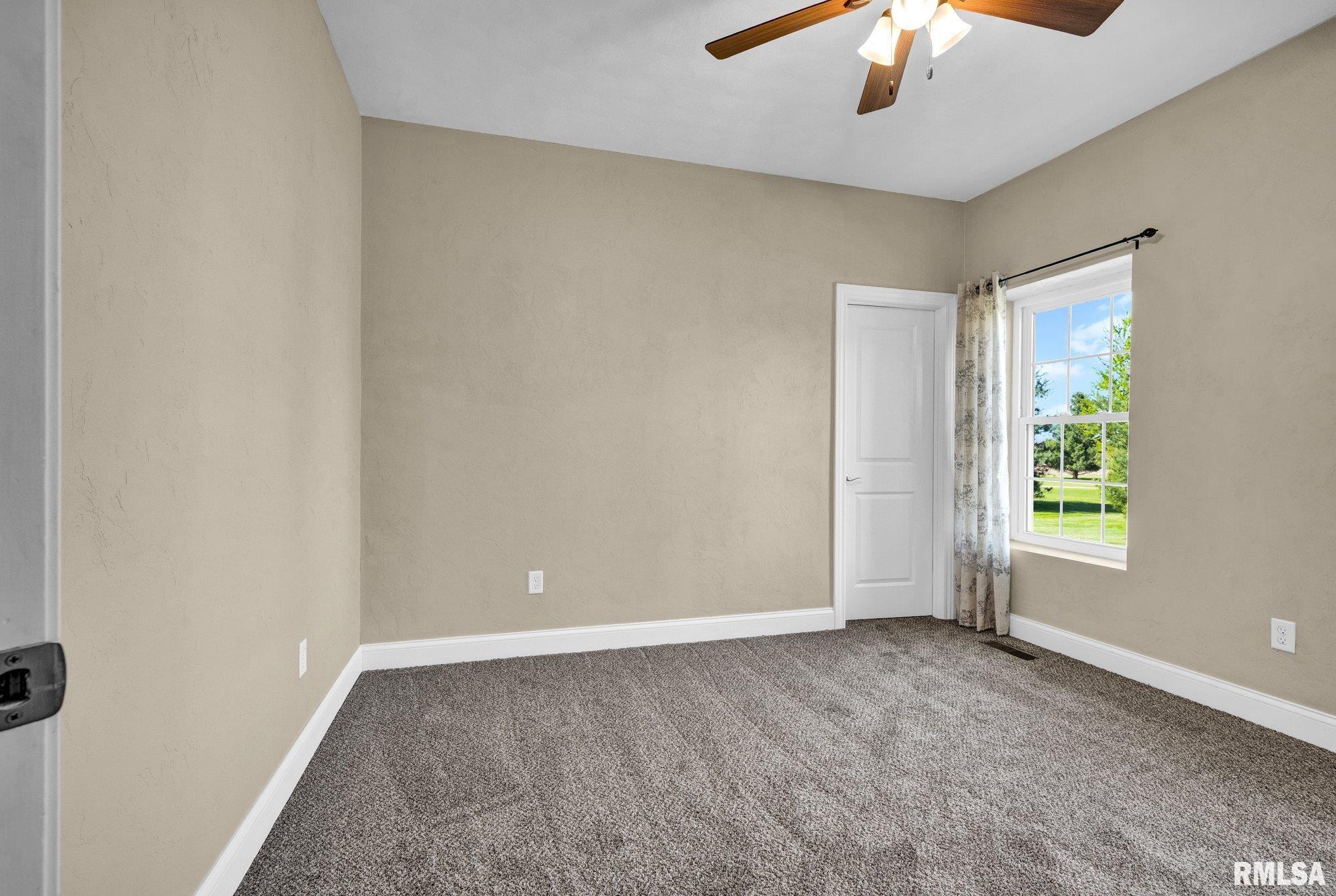 34460 North Peoria Line Road Farmington, IL 61531 - Photo 26 of 64