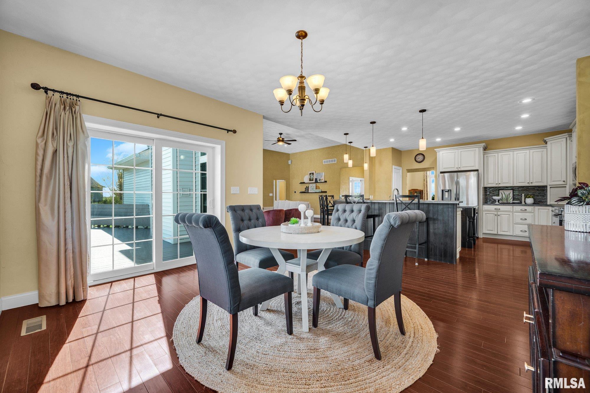 34460 North Peoria Line Road Farmington, IL 61531 - Photo 3 of 64