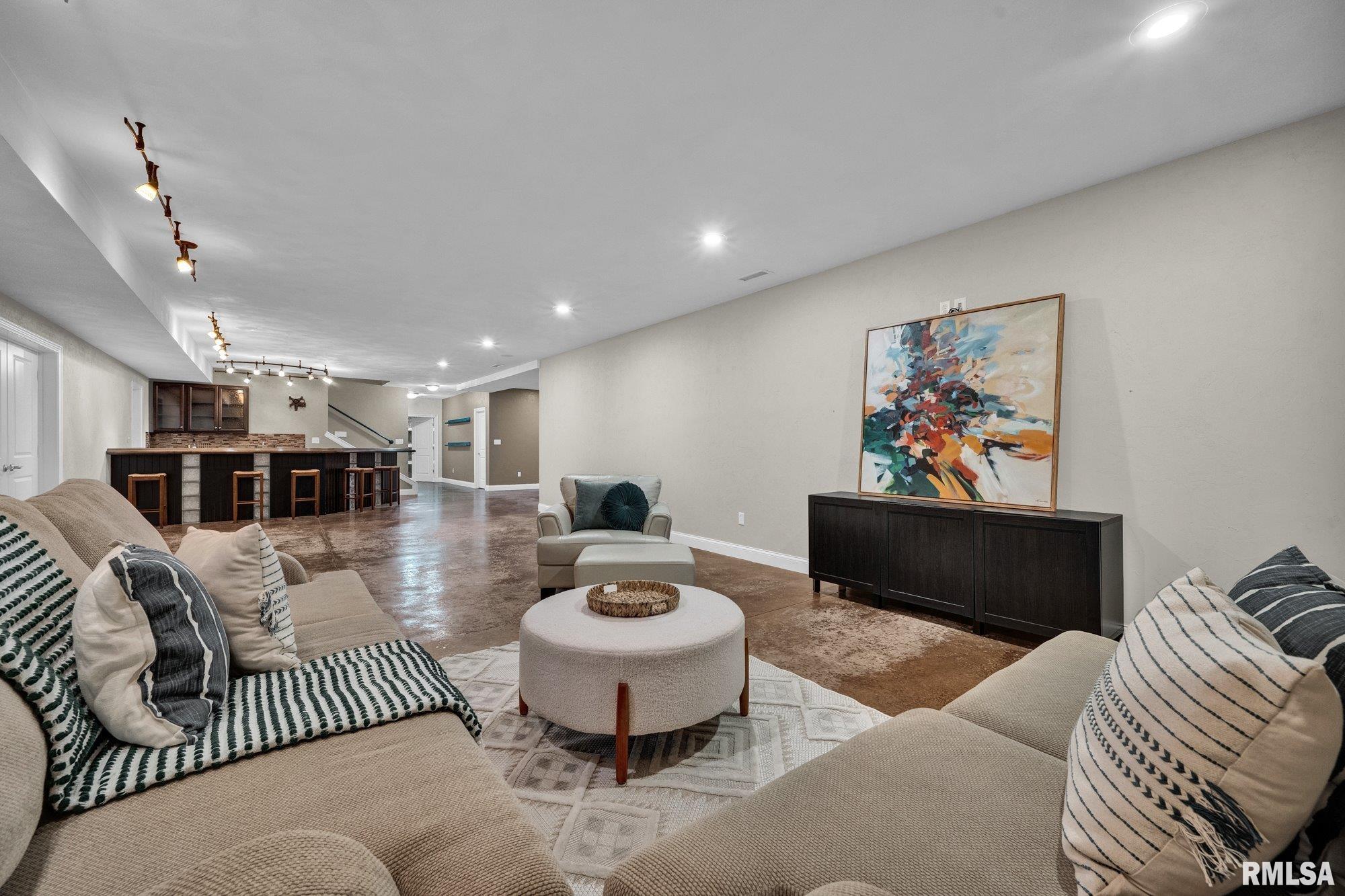 34460 North Peoria Line Road Farmington, IL 61531 - Photo 34 of 64