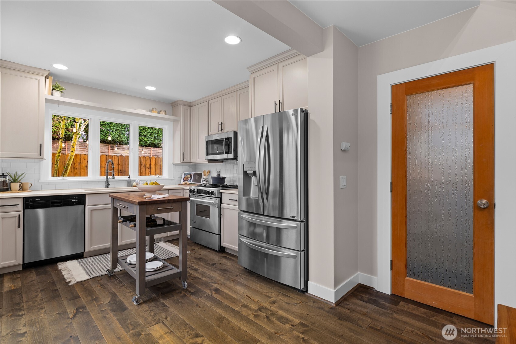 3773 Southwest Grayson Street Seattle, WA 98126 - Photo 14 of 40