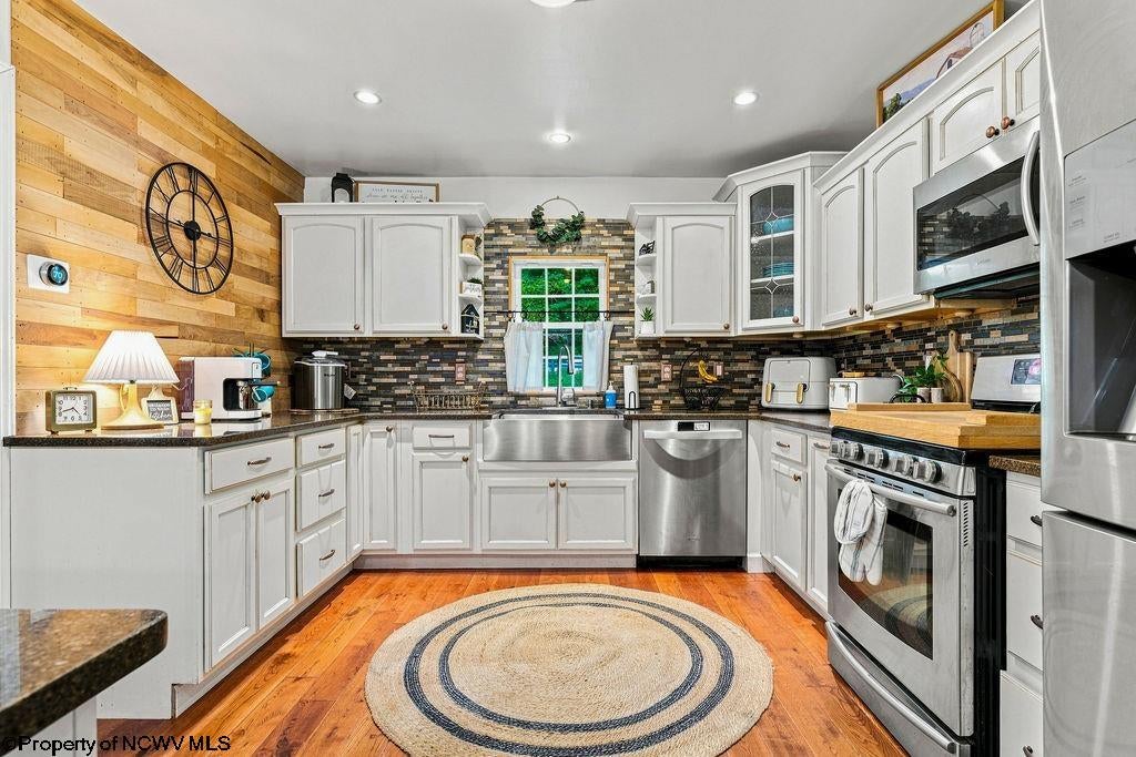 1558 Davisson Run Road Clarksburg, WV 26301 - Photo 9 of 38 Gallery Image 9