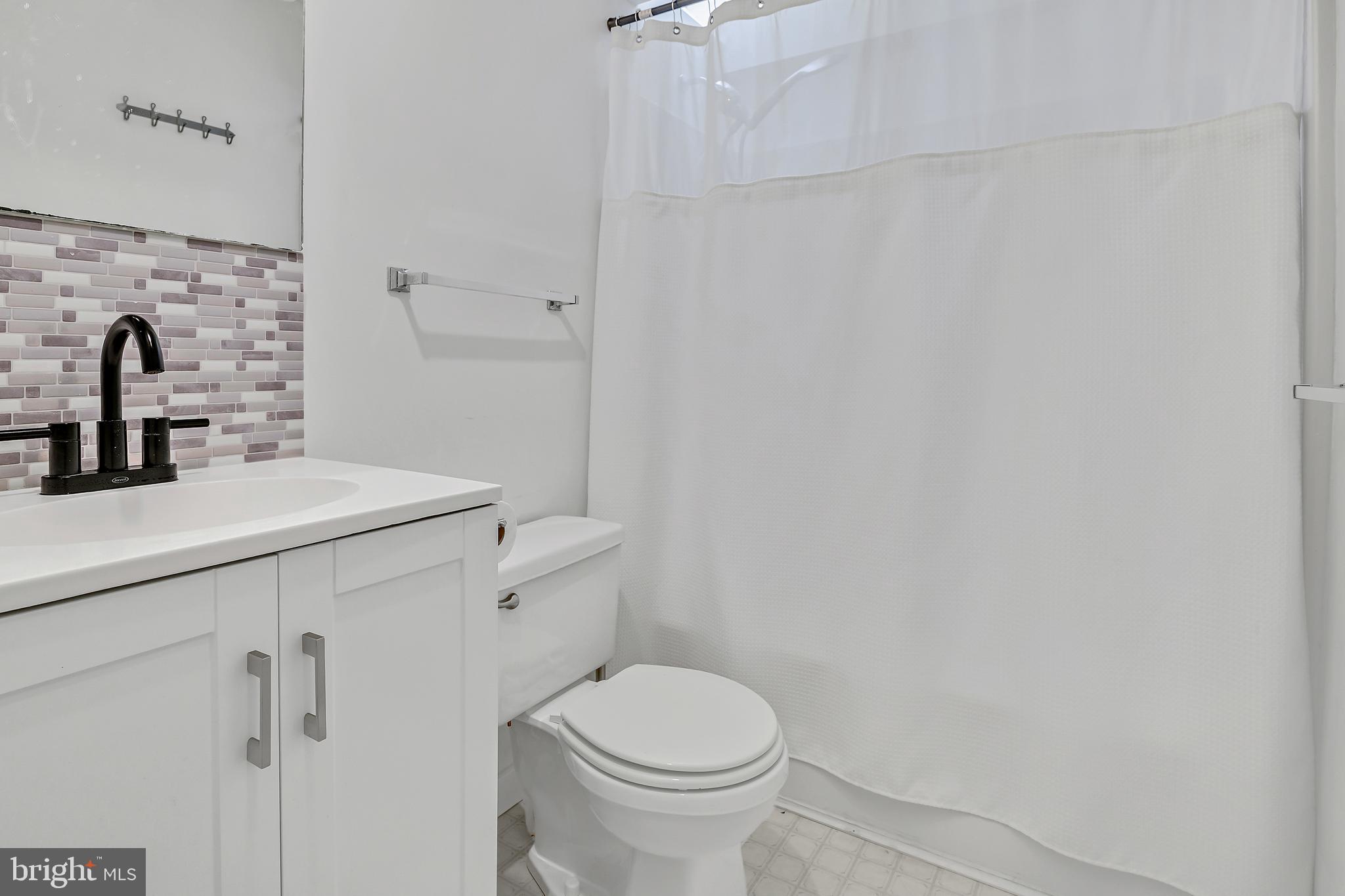 1923 Rudy Road Harrisburg, PA 17104 - Photo 9 of 22 Gallery Image 9