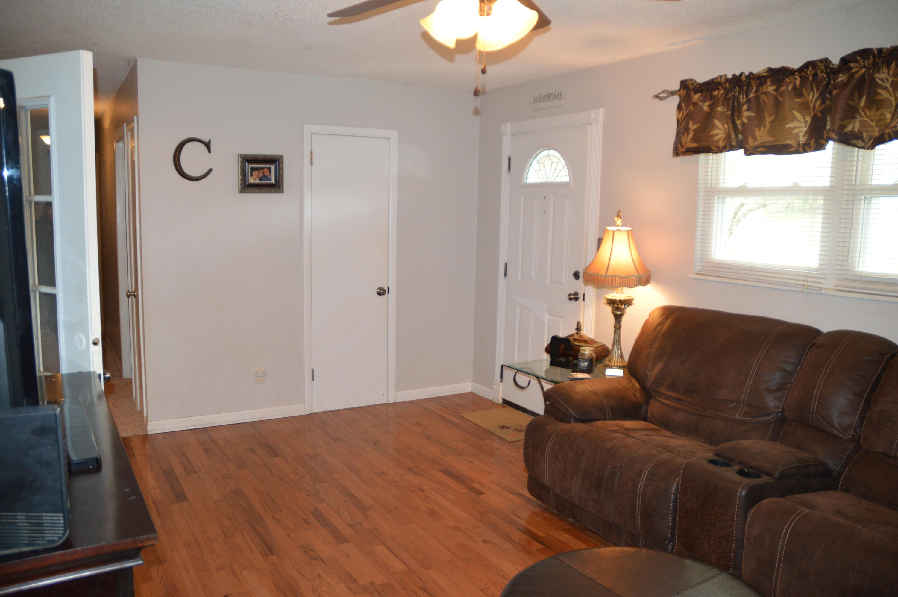 4606 Sullivan Road Knoxville, TN 37921 - Photo 5 of 28 DSC_0729