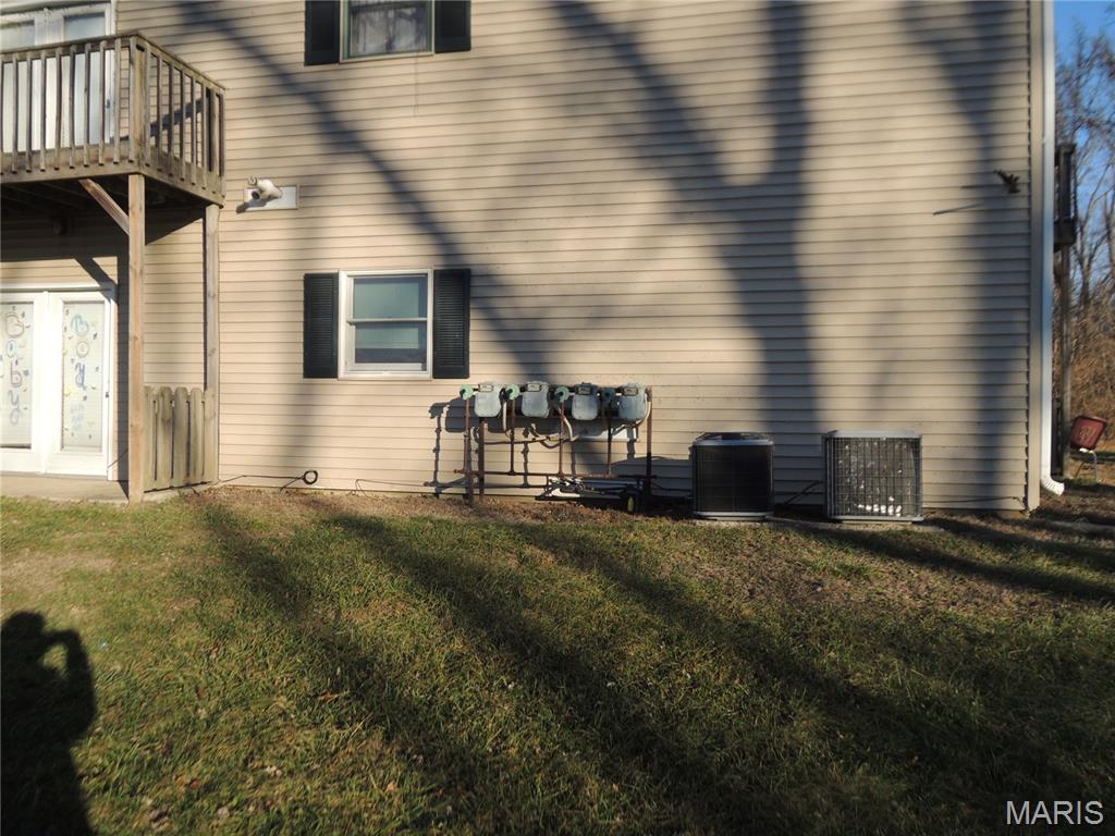 35 St Thomas Avenue Keyesport, IL 62253 - Photo 8 of 14