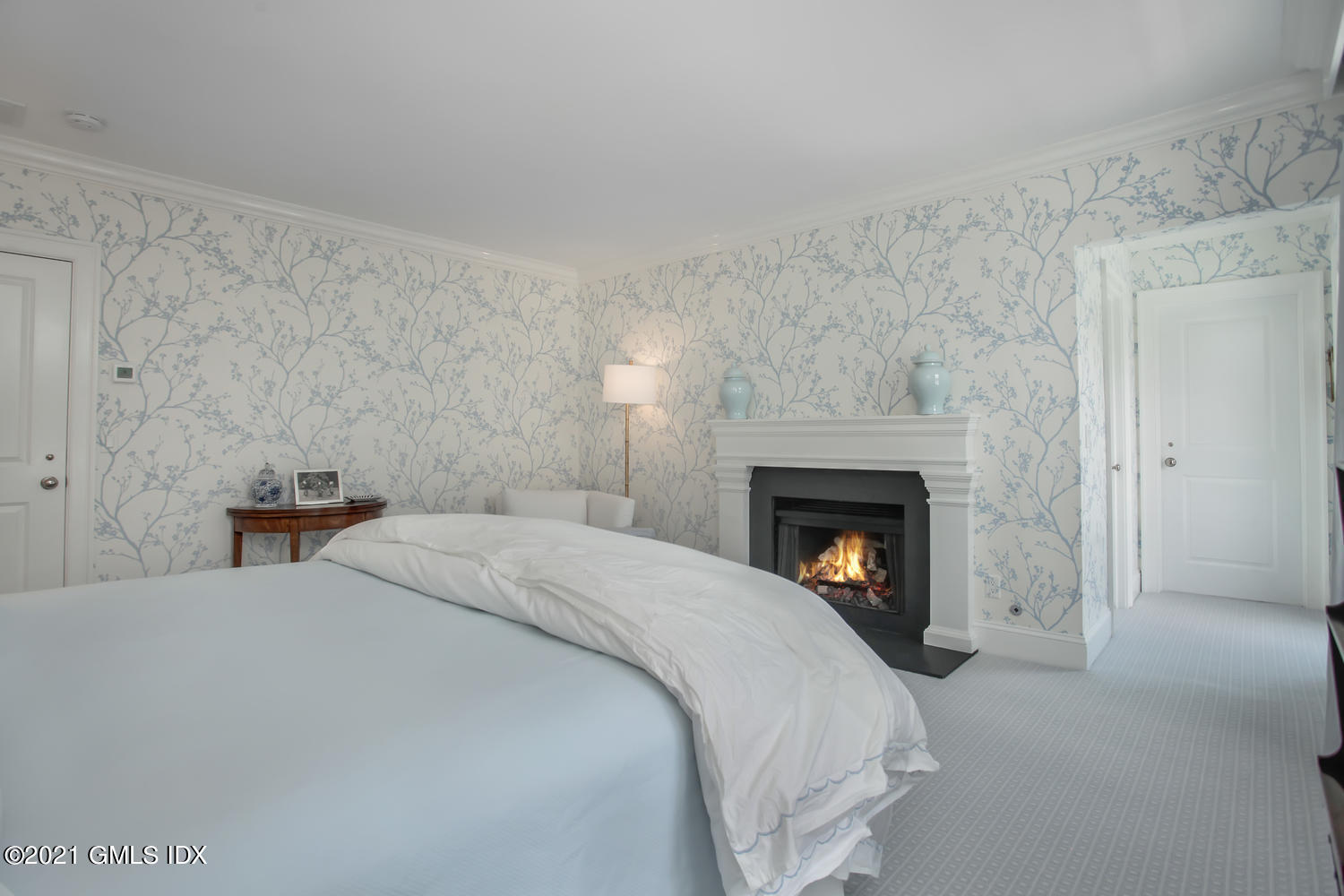 633 Steamboat Road, Unit 4 Greenwich, CT 06830 - Photo 13 of 20 633 Steamboat Rd Greenwich CT-large-005-