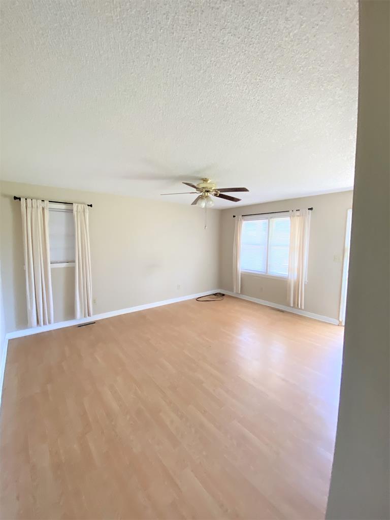 512 Grumling Road West Hodges, SC 29653 - Photo 3 of 19