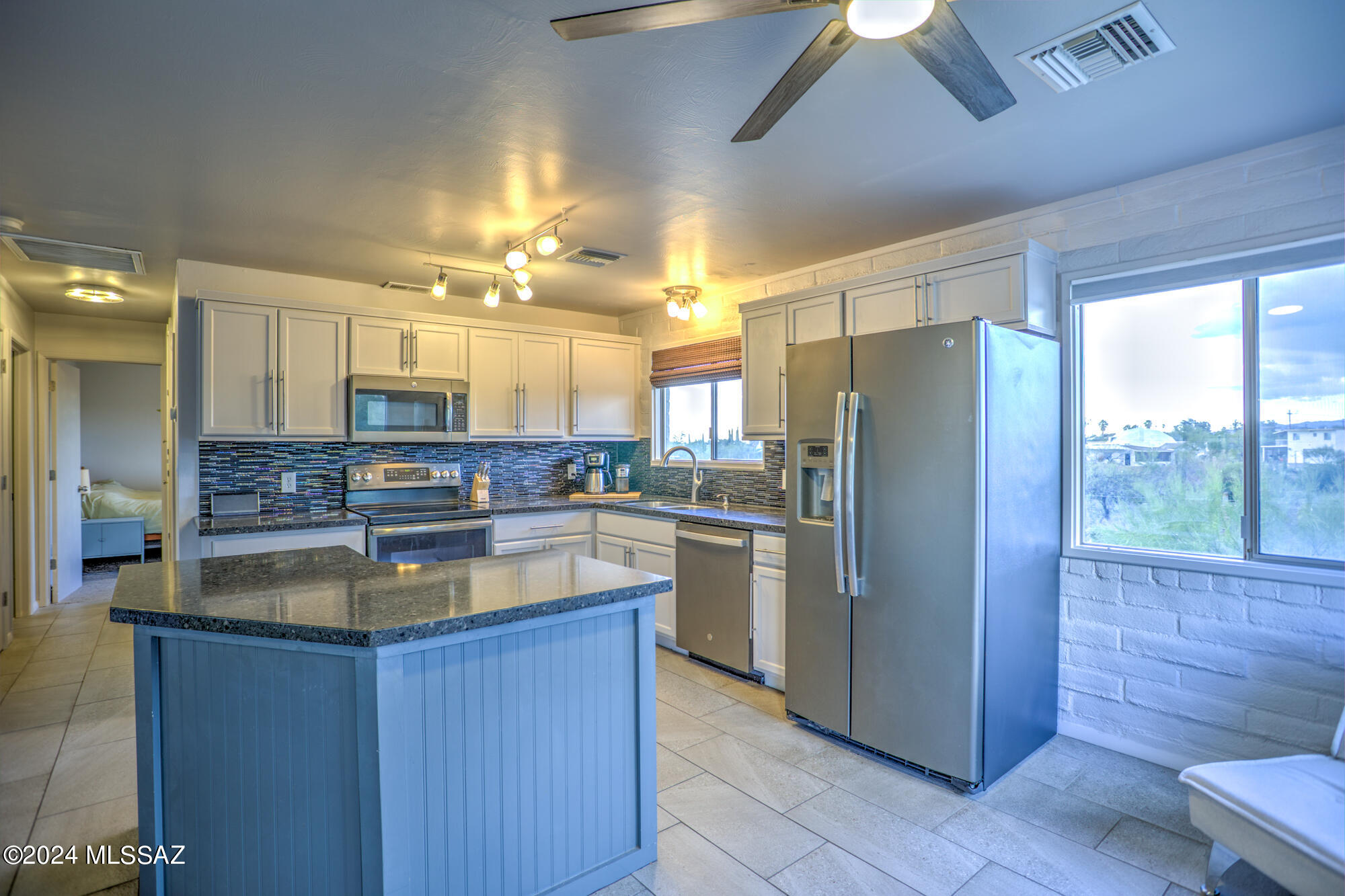 800 West Roller Coaster Road Tucson, AZ 85704 - Photo 13 of 50 Gallery Image 13