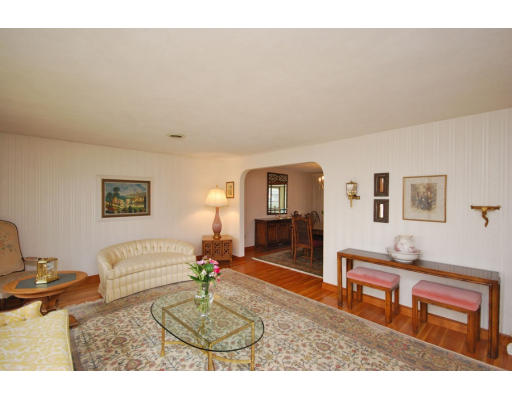 236 Worthen Road East Lexington, MA 02421 - Photo 3 of 21