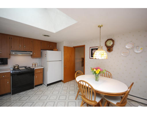 236 Worthen Road East Lexington, MA 02421 - Photo 7 of 21