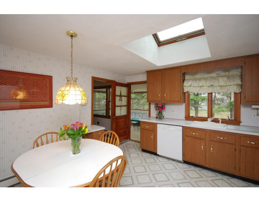 236 Worthen Road East Lexington, MA 02421 - Photo 8 of 21