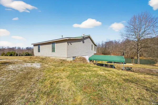 $375,000 | 8923 Sassafras Road, Bloomfield, IN 47424