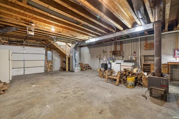 $375,000 | 8923 Sassafras Road, Bloomfield, IN 47424