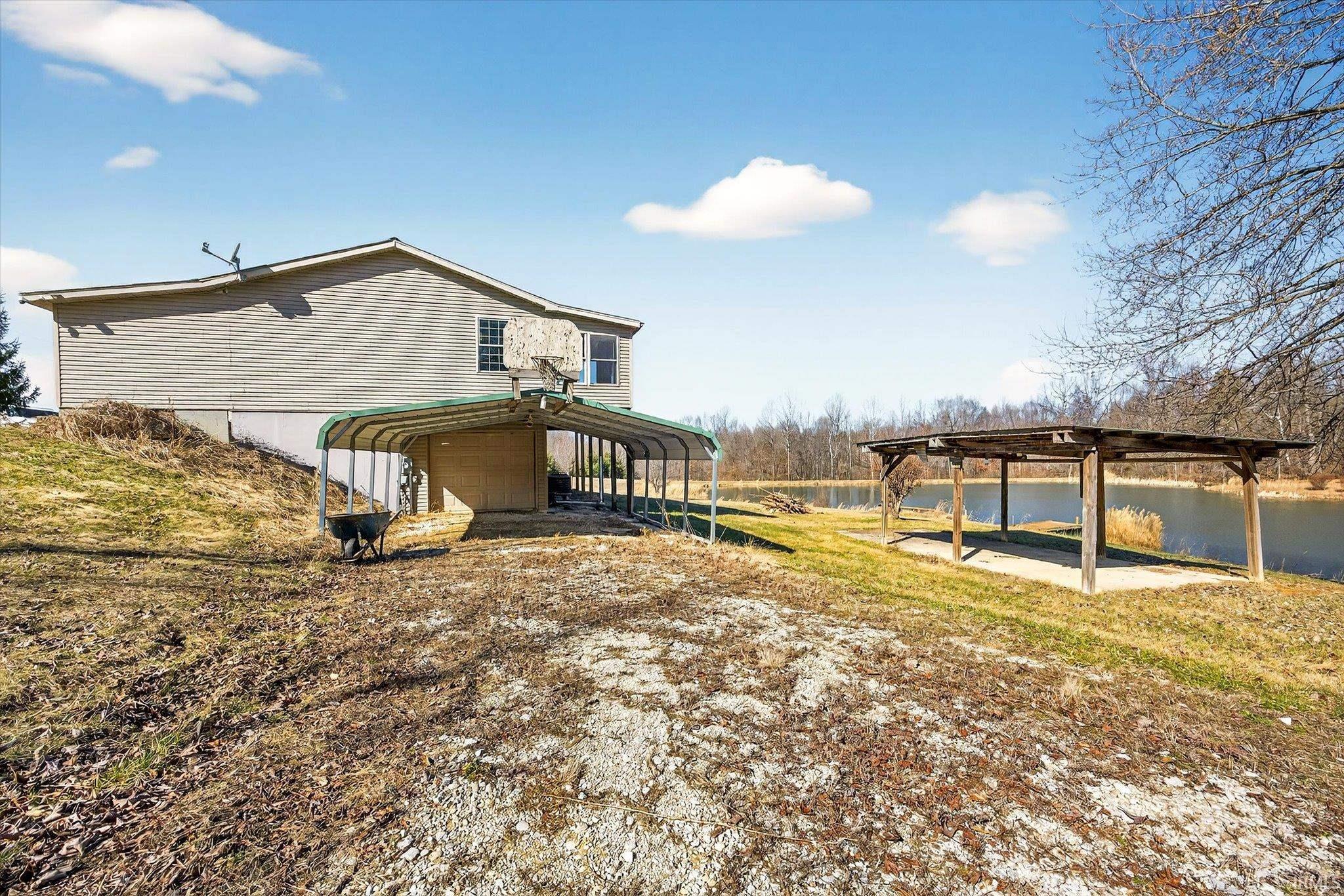 8923 Sassafras Road Bloomfield, IN 47424 - Photo 23 of 34